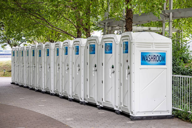 Best Porta potty delivery and setup  in Volcano Golf Course, HI